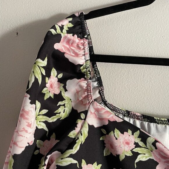 PrettyLittleThing Women Plus 16 Black Rose Print Puff Shoulder Bodycon Dress NWT - Picture 6 of 11